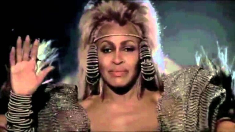 Movie still of Tina Turner as Aunty Entity in Mad Max Beyond Thunderdome (1985)