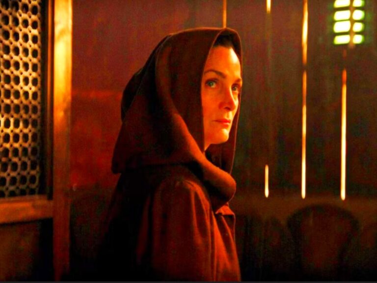 Television still of Carrie-Anne Moss as Master Indara in the Star Wars: The Acolyte