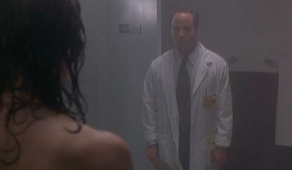 Movie still of Sean Young as Helen Hyde and Jeremy Piven as Pete Walston in Dr. Jekyll and Ms. Hyde (1995)