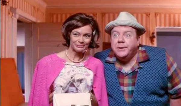 Movie still of George Wendt as Charlie and Shanna Reed as Rhonda in Alien Avengers (1996)
