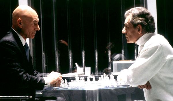 Movie still of Patrick Stewart as Professor Charles Xavier and Ian McKellen as Eric Lensherr / Magneto in X-Men (2000)