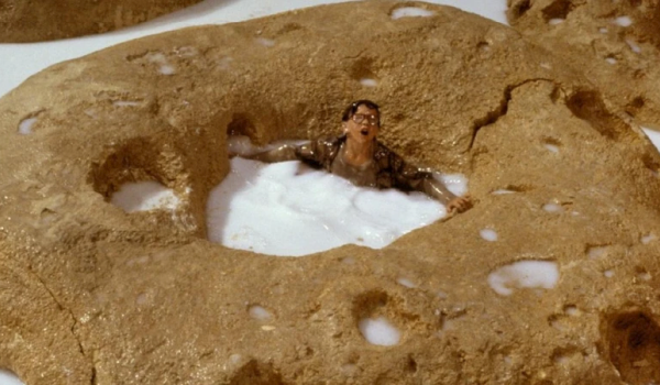 Movie still of Robert Oliveri as Nick Szalinski in Honey, I Shrunk the Kids (1989)