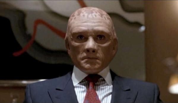 Movie still of Terence Stamp as William Harcourt in Alien Nation (1988)