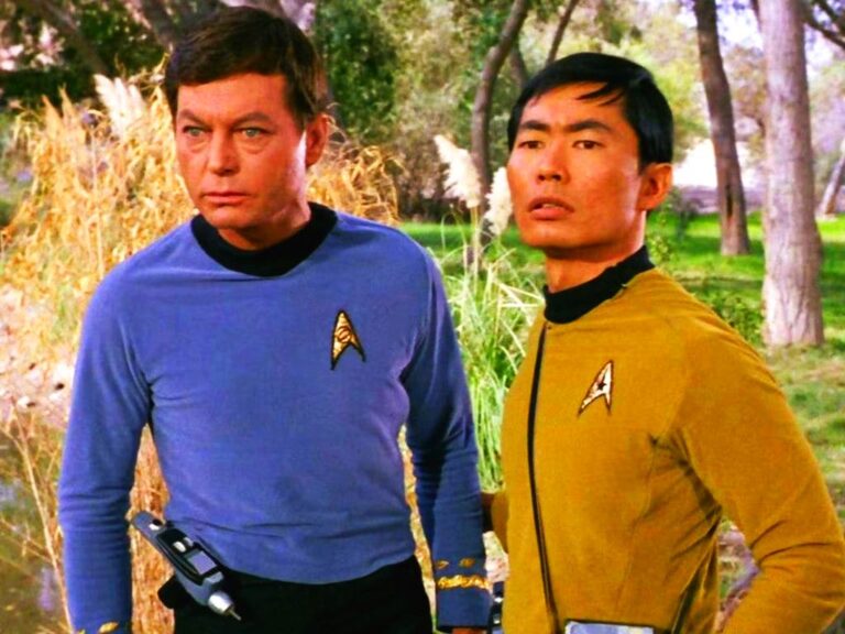 McCoy and Sulu Join the “Strange New Worlds” Series Finale