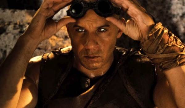 Movie still of Vin Diesel in the sci-fi movie Riddick (2013)