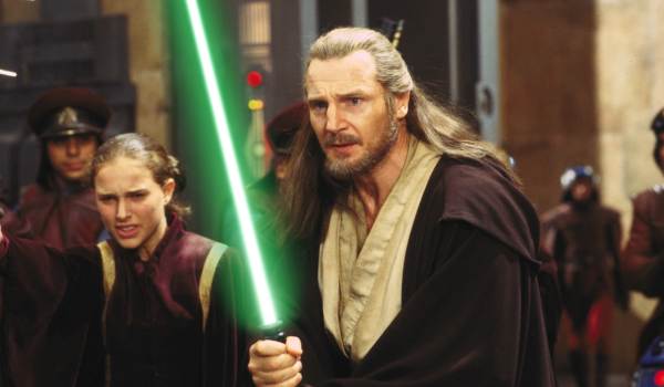 Movie still of Natalie Portman as Queen Amidala / Padmé, and Liam Neeson as Qui-Gon Jinn in the sci-fi movie Star Wars: Episode I - The Phantom Menace (1999)