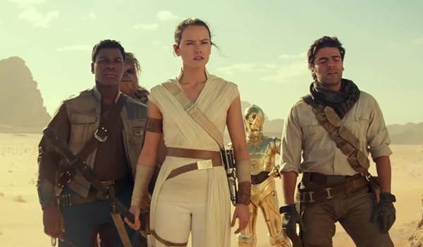 Movie still of John Boyega as Finn, Joonas Suotamo as Chewbacca, Daisy Ridley as Rey, Anthony Daniels as C-3PO, and Oscar Isaac as Poe Dameron in the sci-fi movie Star Wars: Episode IX - The Rise of Skywalker (2019)