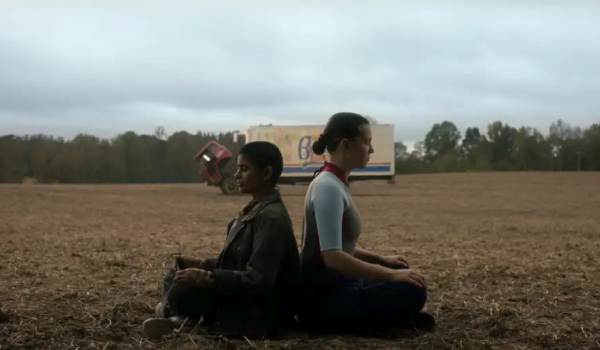 Television still of Linnea Berthelsen as Eight/Kali, Millie Bobby Brown as Eleven/Jane Hopper in the sci-fi show Stranger Things episode "Chapter Seven: The Bridge"