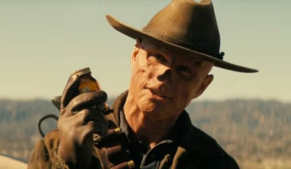 Television still of Walton Goggins as The Ghoul/Cooper Howard in the sci-fi show Fallout episode "The Demon in the Snow"