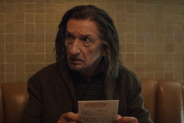 Television still of Ben Kingsley as Trevor Slattery in the sci-fi show Wonder Man