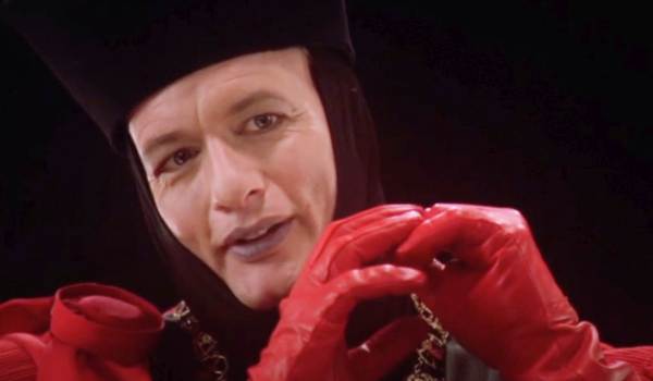 Screenshot of John de Lancie as Star Trek Villain Q in Star Trek: The Next Generation (1987)