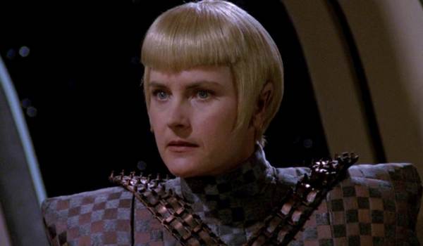 Screenshot of Denise Crosby as Star Trek Villain Sela in Star Trek: The Next Generation (1991)