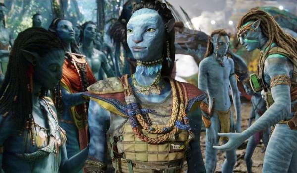 A gathering of Na'vi clan members from the science fiction film Avatar: The Way of Water (2022).