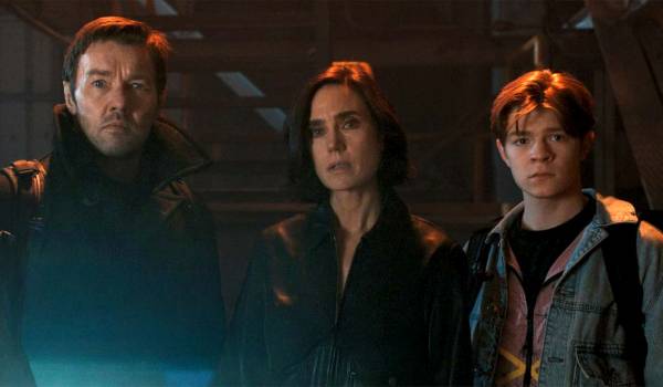 Television still of Jennifer Connelly as Daniela Vargas Dessen, Joel Edgerton as Jason Dessen, Oakes Fegley as Charlie Dessen in the cast of the sci-fi show Dark Matter