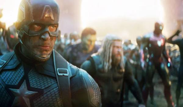 Chris Evans as Steve Rogers/Captain America, Mark Ruffalo as Bruce Banner/Hulk, Chris Hemsworth as Thor, and Robert Downey Jr. as Tony Stark/Iron Man in the Mrvel movie Avengers: Endgame (2019)