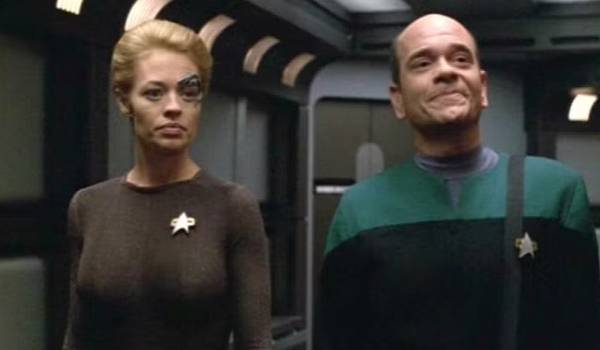 Television still of Jeri Ryan as Seven of Nine, Robert Picardo as The Doctor in the sci-fi show Star Trek: Voyager